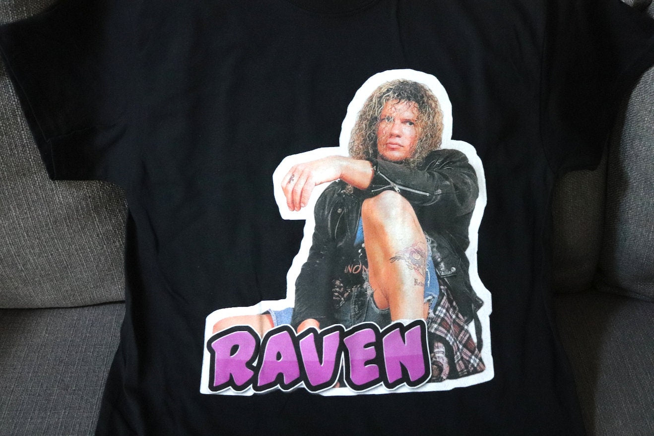 R@v3n T-Shirt [Bret Hart - Pop Culture - Hulk Hogan - Ric Flair - Randy Savage - Ultimate Warrior - Birthday - Christmas - Secret Santa]