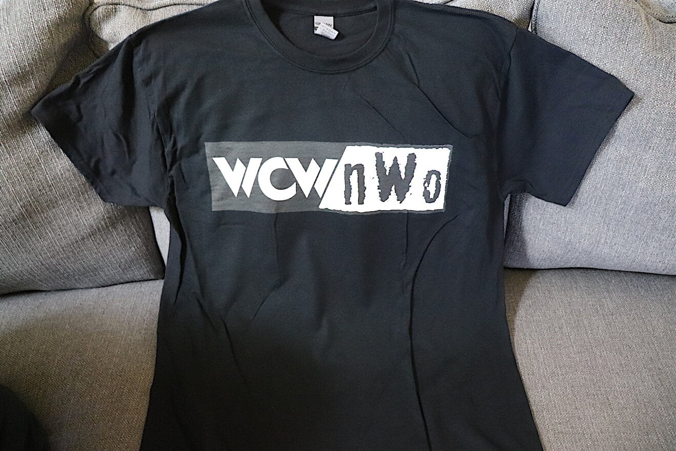 vvCvv/nVVo T-Shirt [Pop Culture - Hulk Hogan - Ric Flair  - Ultimate Warrior - Birthday - Randy Savage - Christmas]