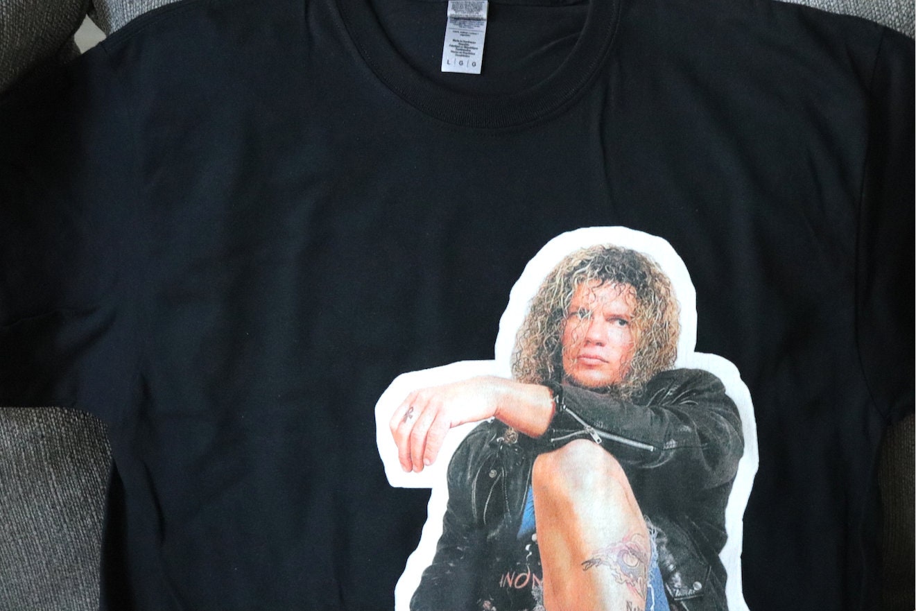 R@v3n T-Shirt [Bret Hart - Pop Culture - Hulk Hogan - Ric Flair - Randy Savage - Ultimate Warrior - Birthday - Christmas - Secret Santa]